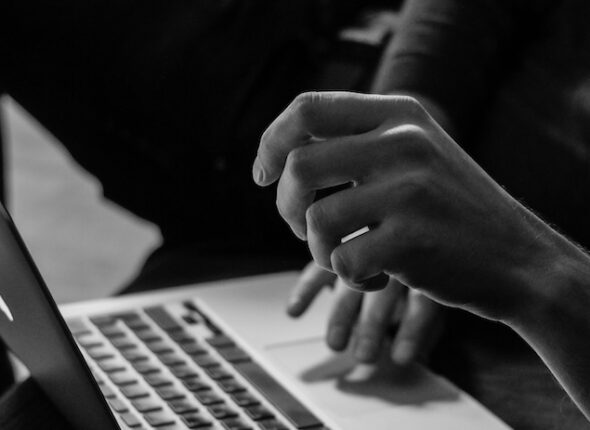 sergey-zolkin-_UeY8aTI6d0-unsplash